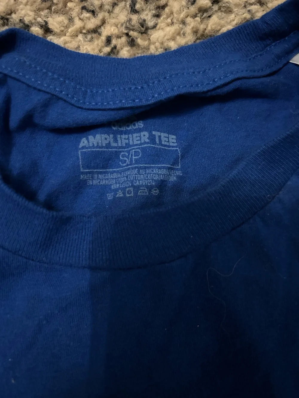 Adidas tshirts men’s size small